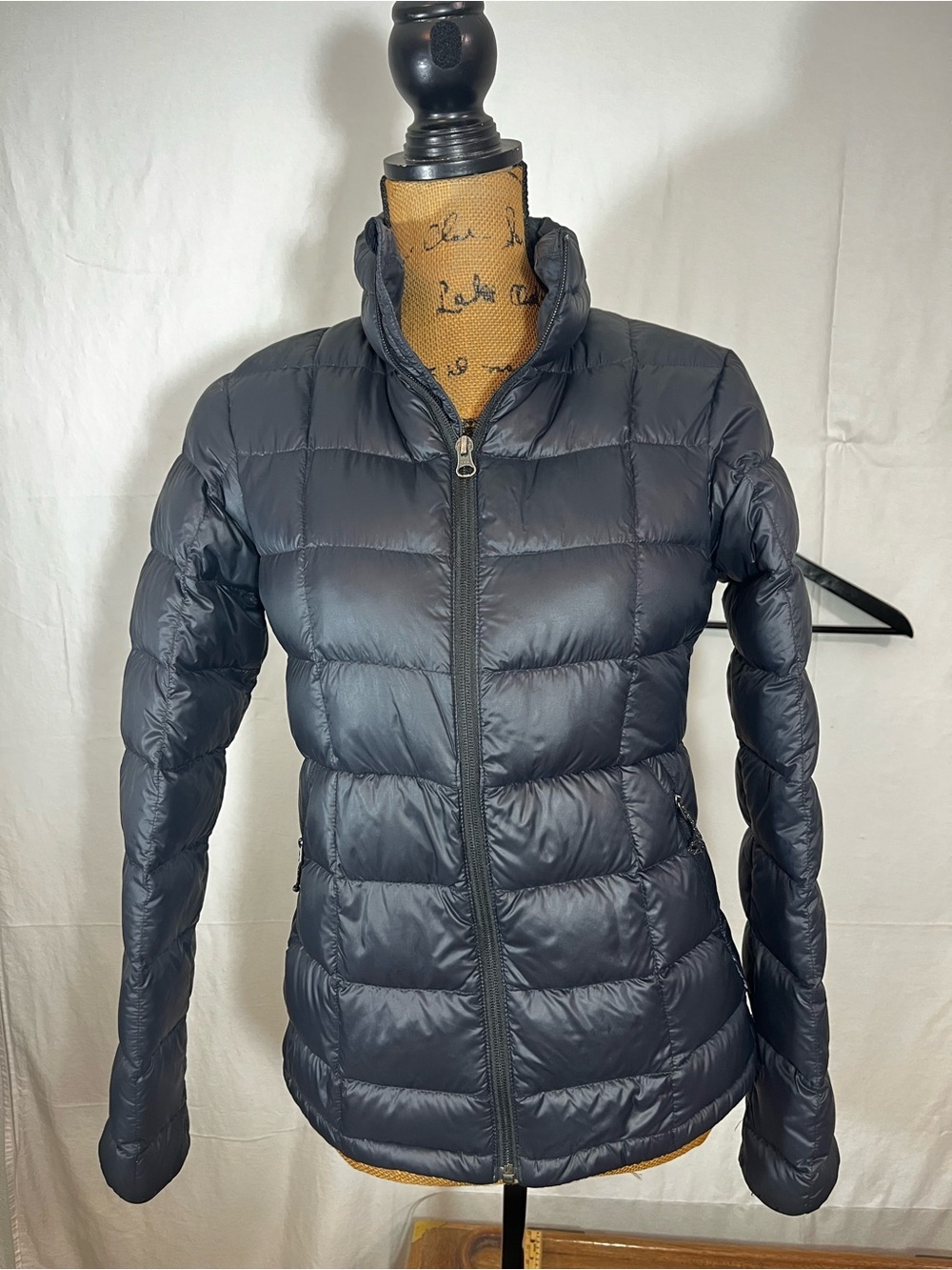 REI down filled Women's Black Quilted Puffer Jacket - Lightweight Insulated Coat